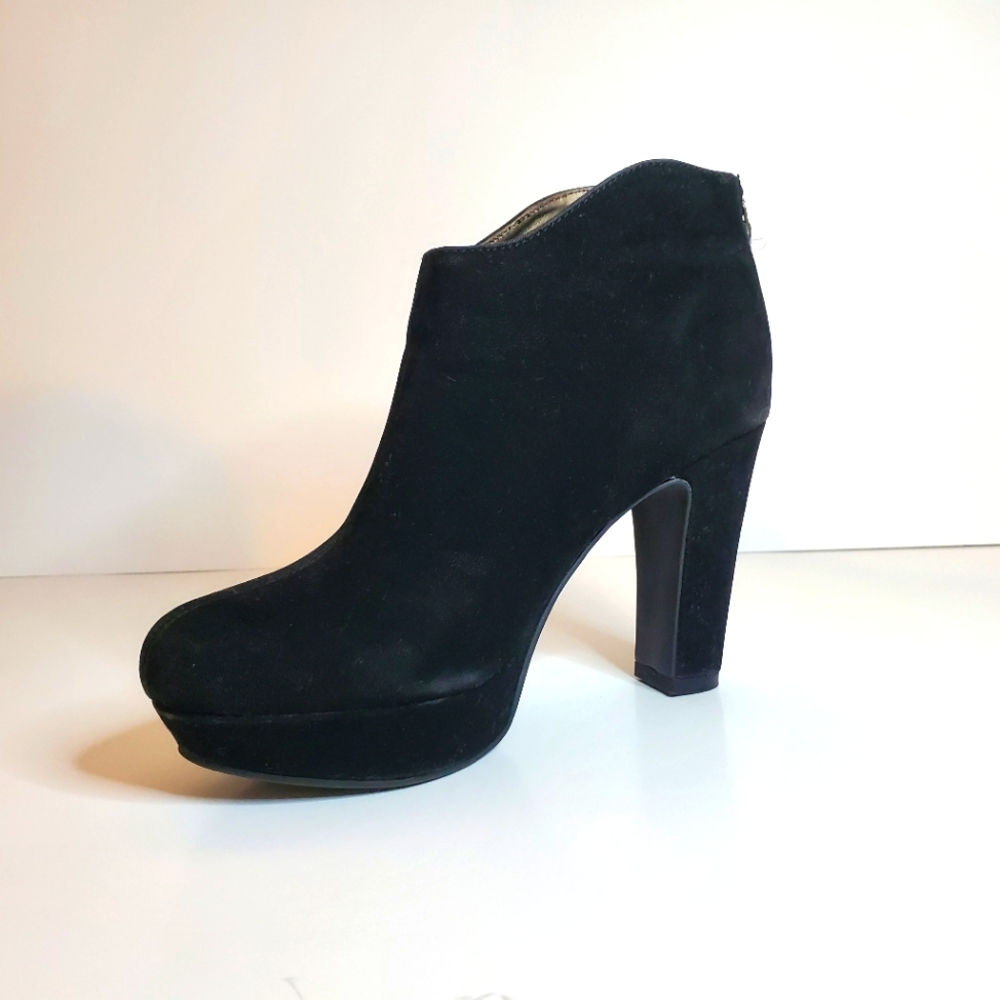 Worthington Black Faux-Suede Booties